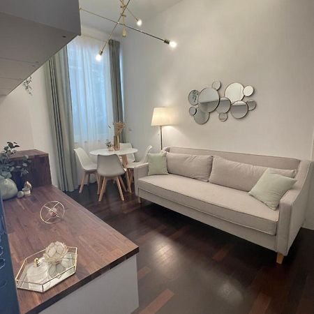 Bilocale Di Prestigio: Milano Centro Lejlighed Eksteriør billede